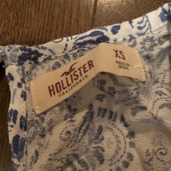 Hollister XS romper never worn - Picture 2 of 3